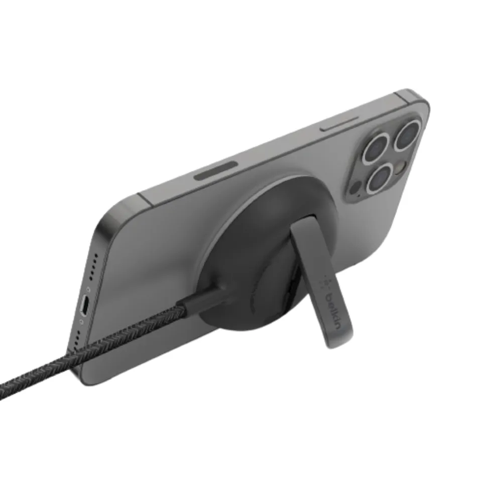 belkin-boostcharge-pro-magsafe-ladepad-15w-st-nder-schwarz-f-r-iphone-14-13-12 image 1