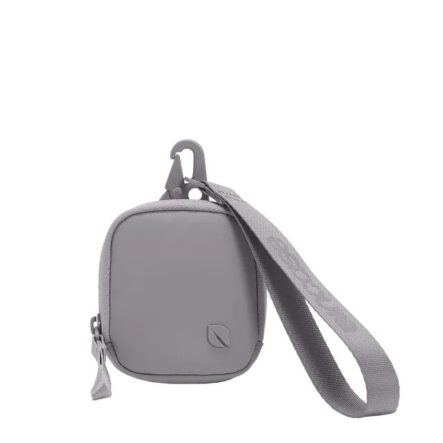 incase-a-r-c-compact-pouch-aus-recyceltem-polyester image 1