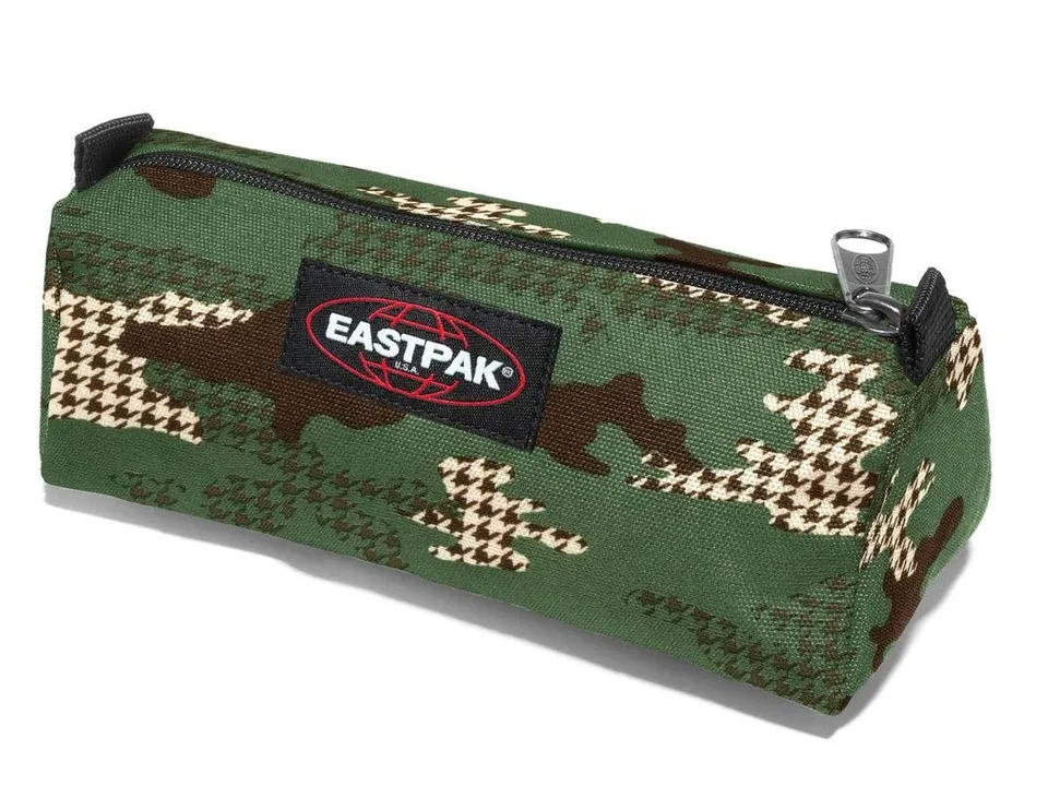 eastpak-federm-ppchen-20-cm-schwarz image 1