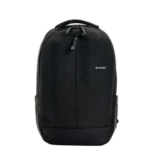 incase-tracks-backpack-18l-robuster-outdoor-rucksack-mit-cordura image 1