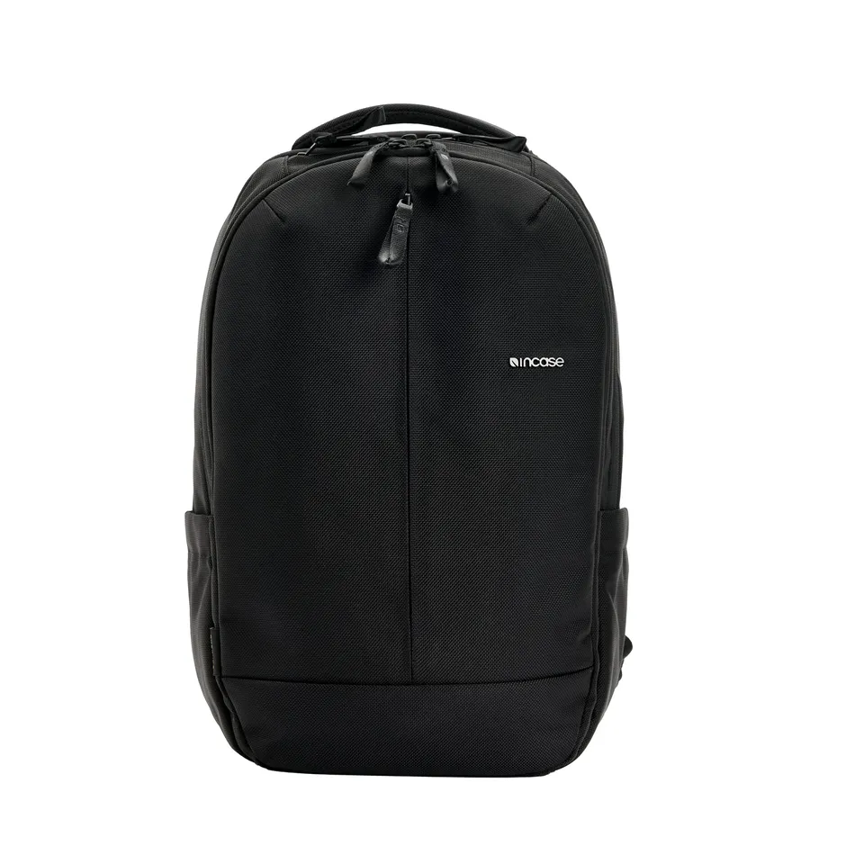 incase-tracks-backpack-18l-robuster-outdoor-rucksack-mit-cordura image 1