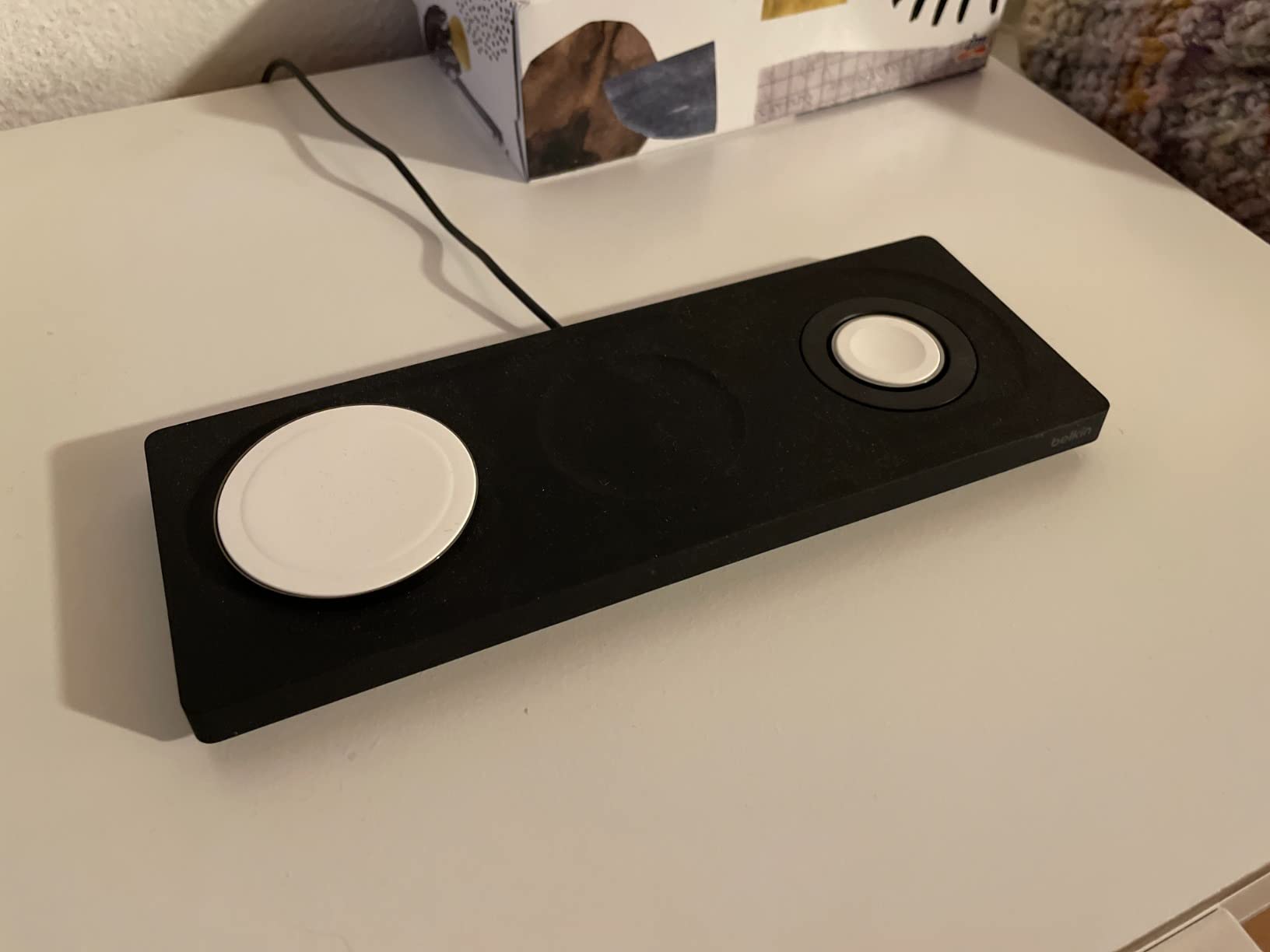 Gutes Ladegerät, aber die Apple Watch Platte