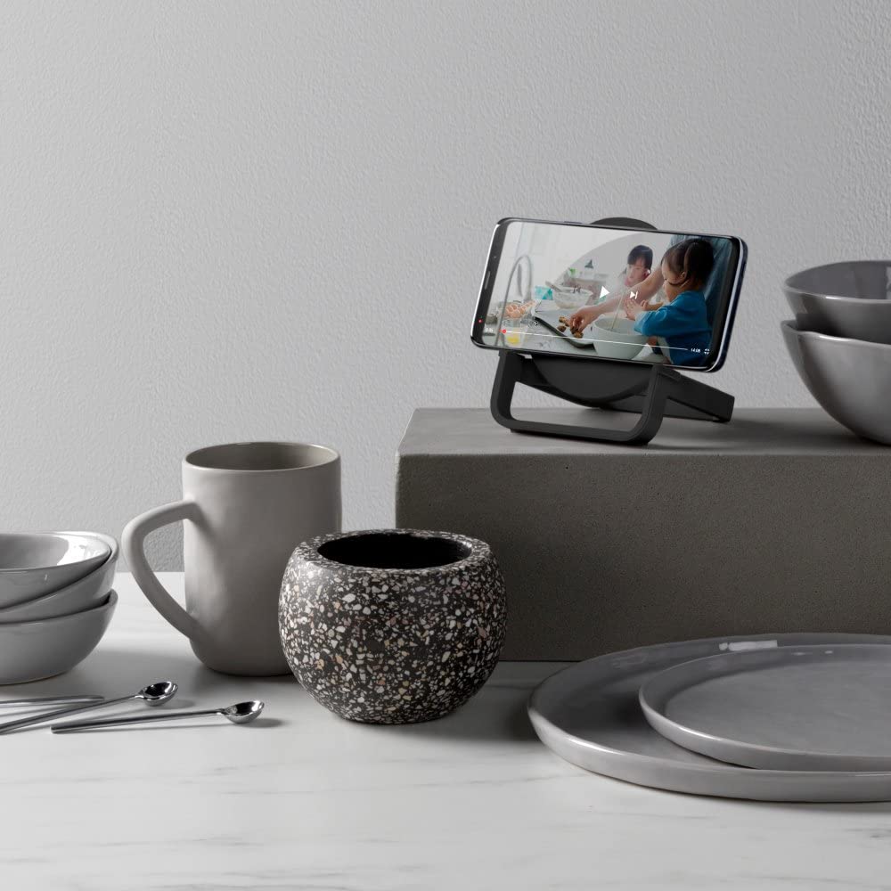belkin-soundform-charge-bluetooth-lautsprecher-mit-qi-ladestation-schwarz image 8