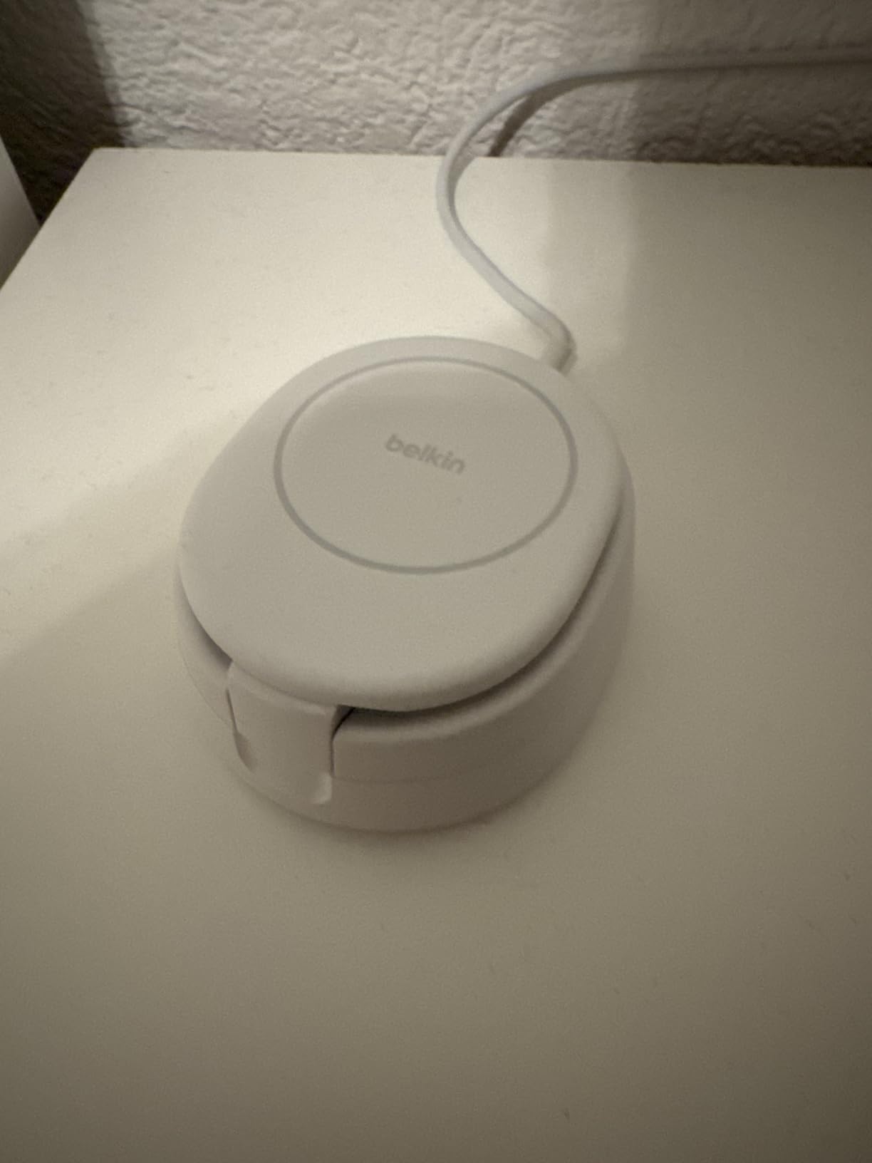 Gut, aber AirPods laden nur mit der Hülle?