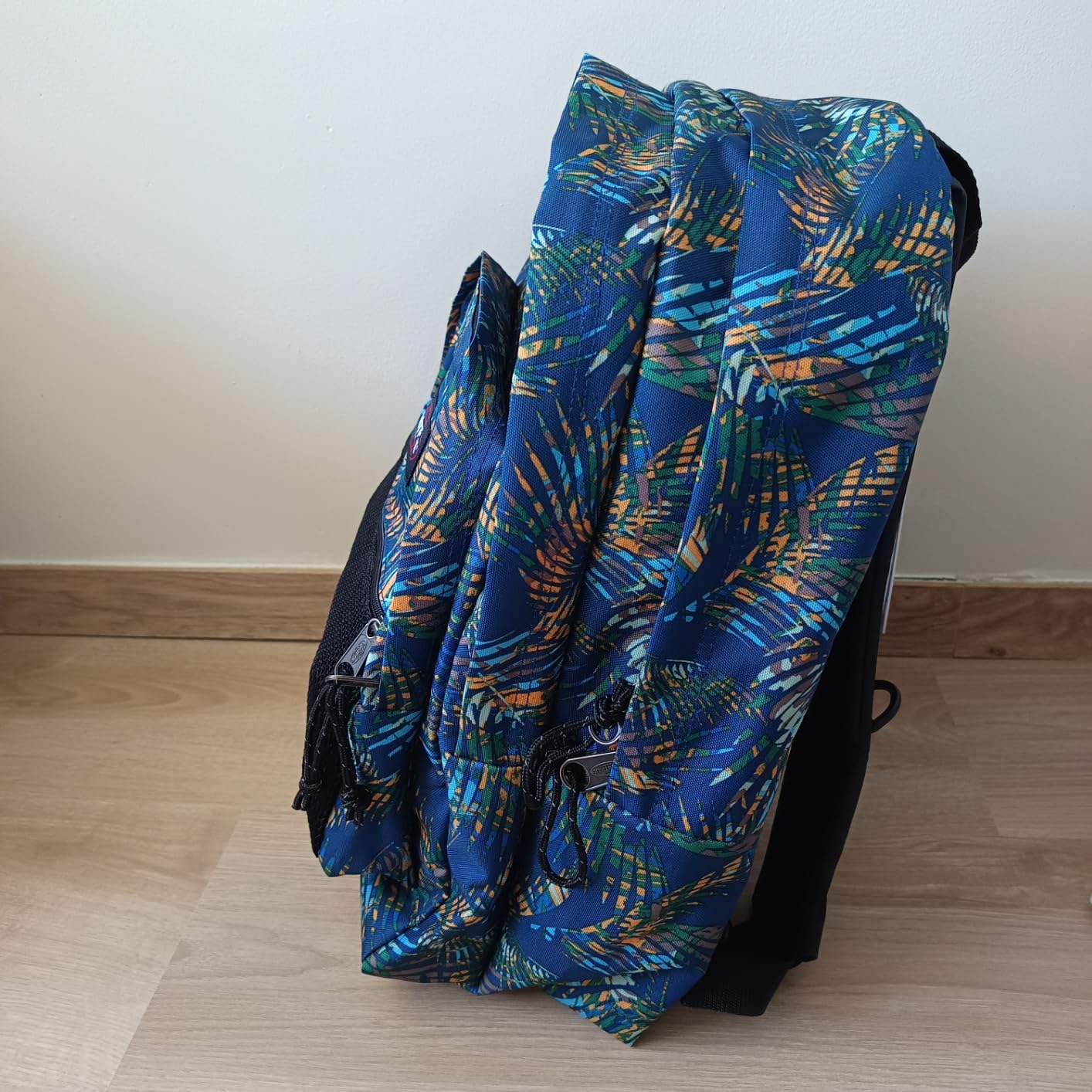 Stabiler Rucksack mit kleinen Macken