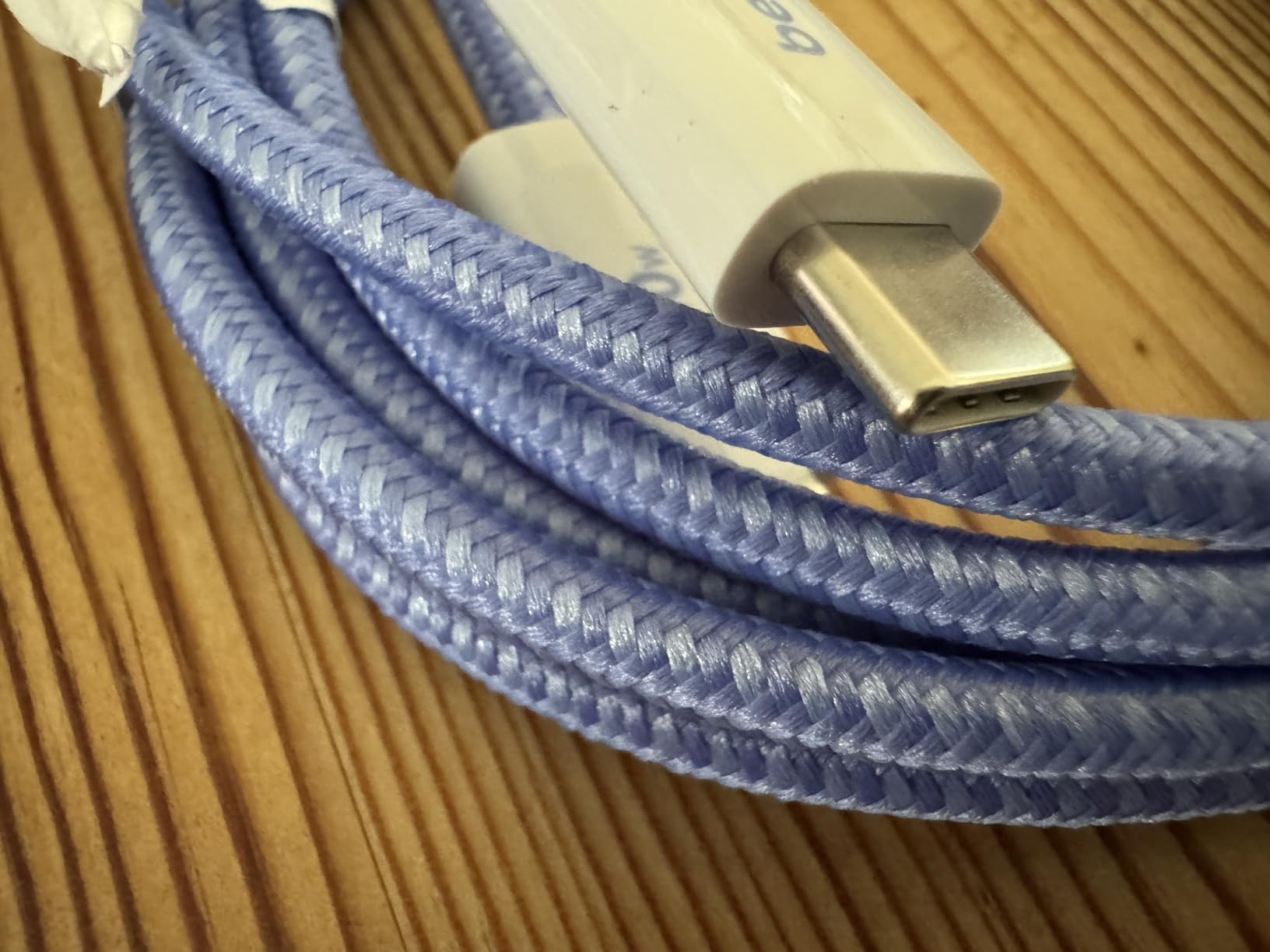 Hochwertige Kabel, schneller Versand