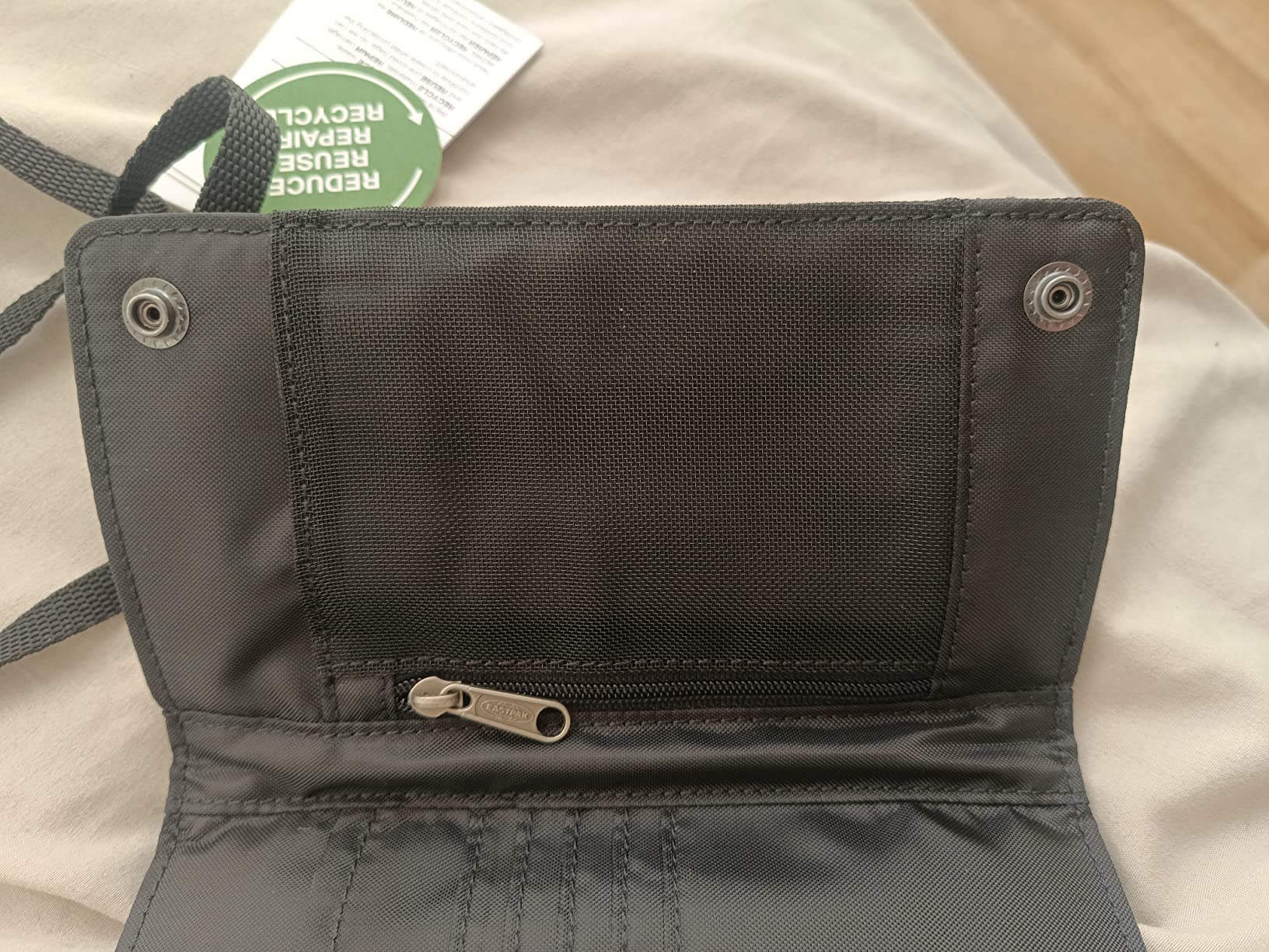 Gute Tasche, aber Gurt etwas rutschig