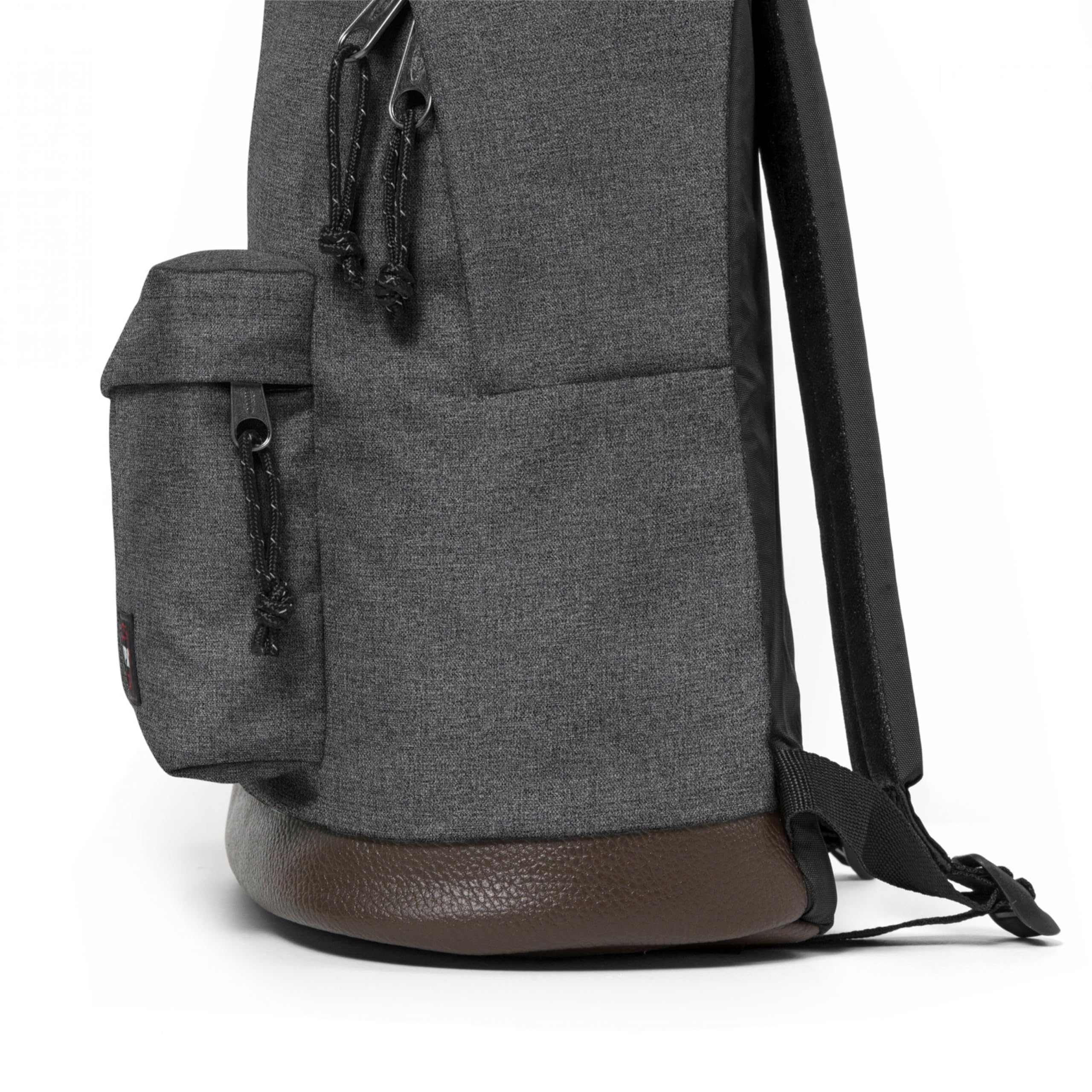 eastpak-wyoming-rucksack-24-l-city-rucksack-mit-ledereinsatz image 6