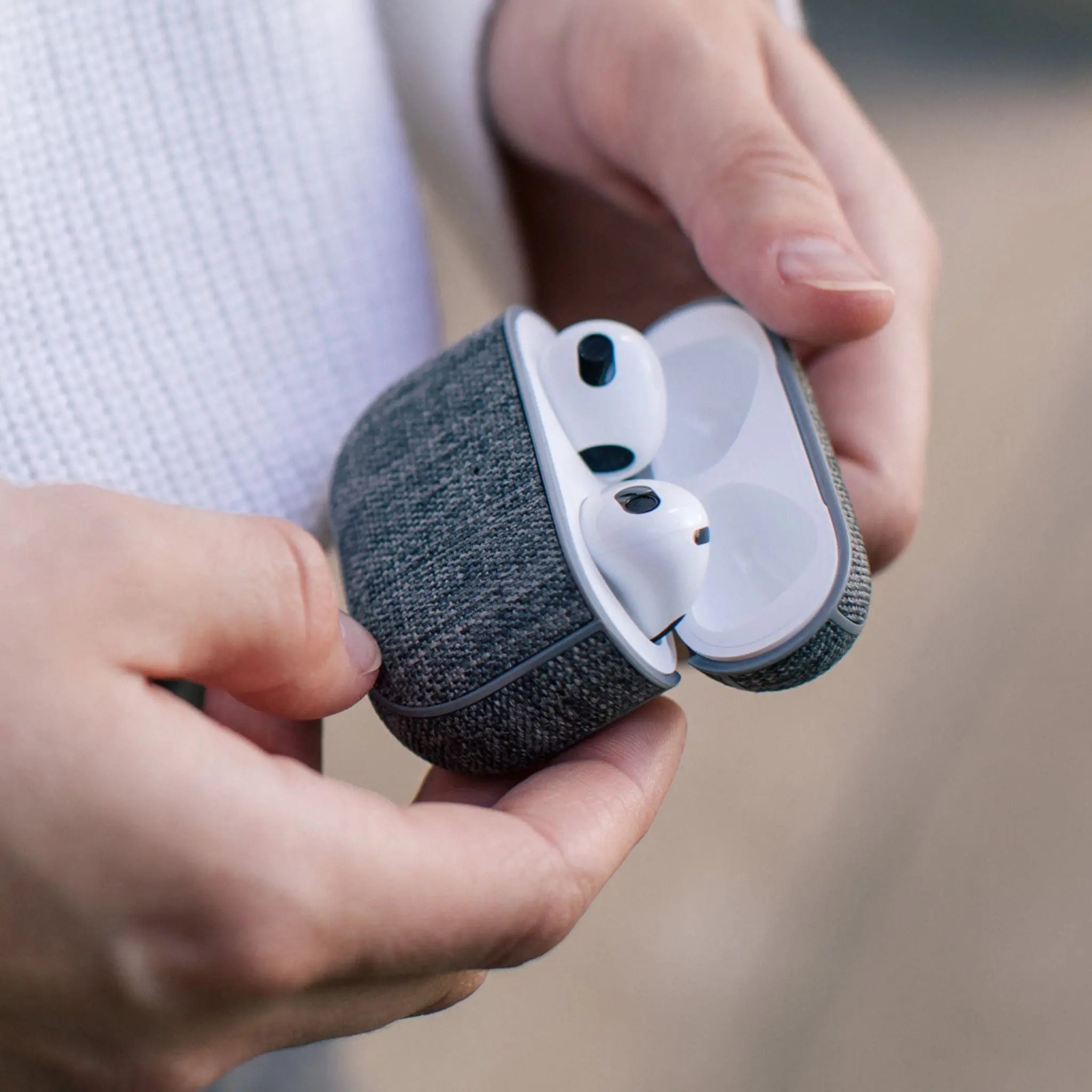 incase-woolenex-h-lle-f-r-airpods-3-generation-robuster-schutz-mit-stil image 7