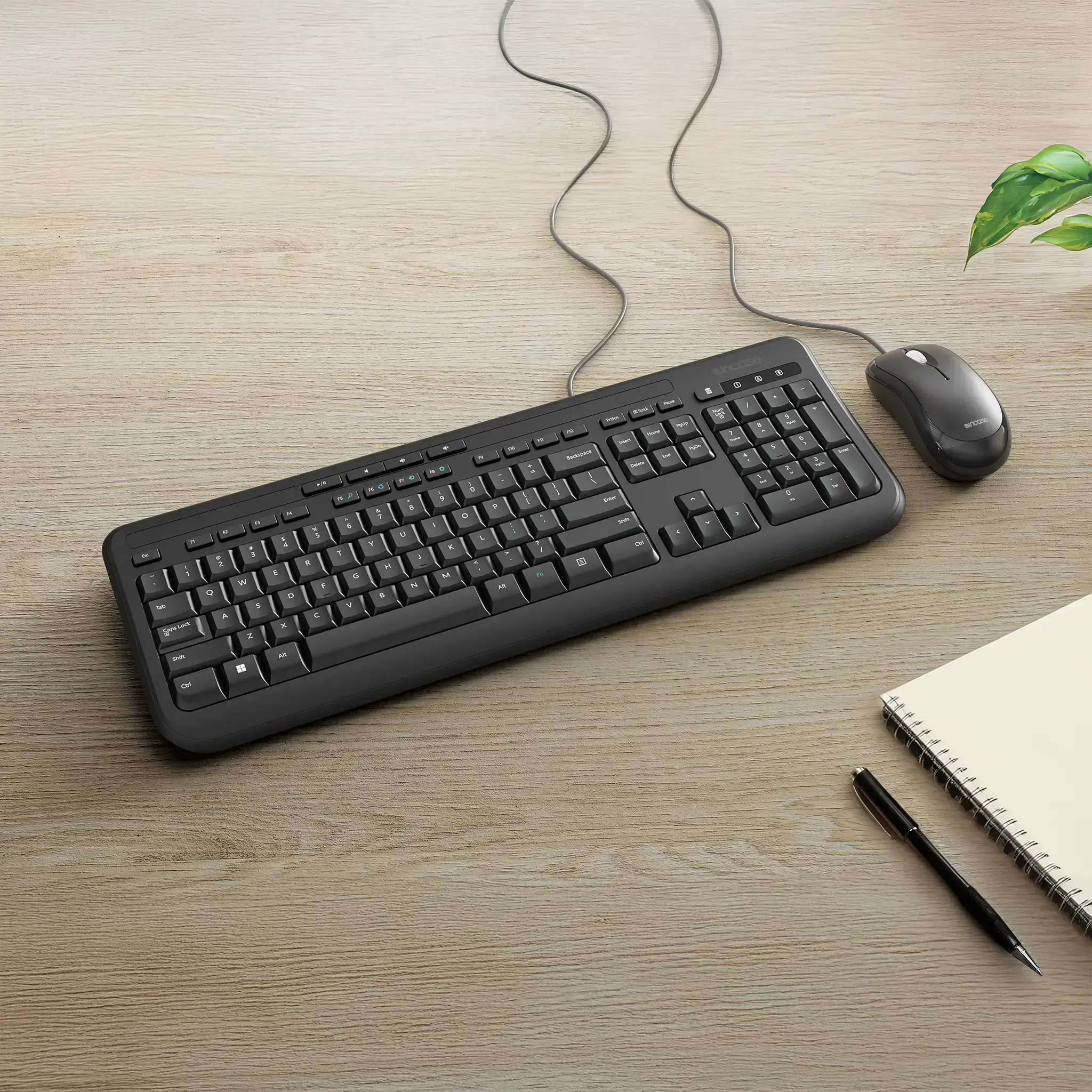incase-wired-desktop-600-designed-by-microsoft-tastatur-maus-set image 2