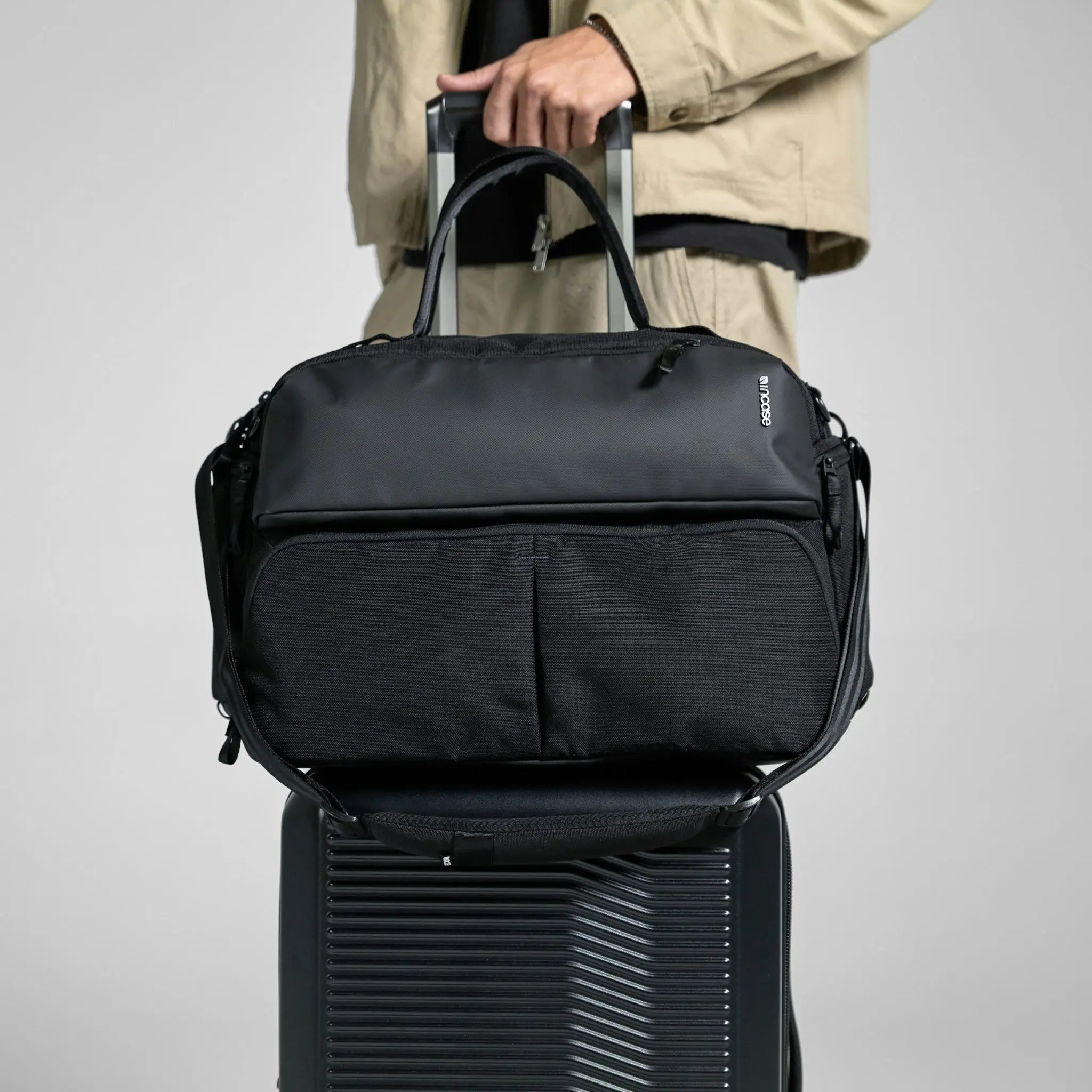 incase-a-r-c-duffel-40l image 7