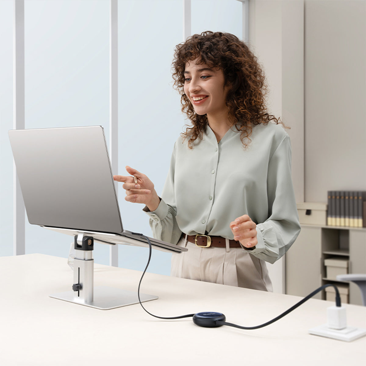 baseus-nomos-einziehbares-usb-c-kabel-100w image 7