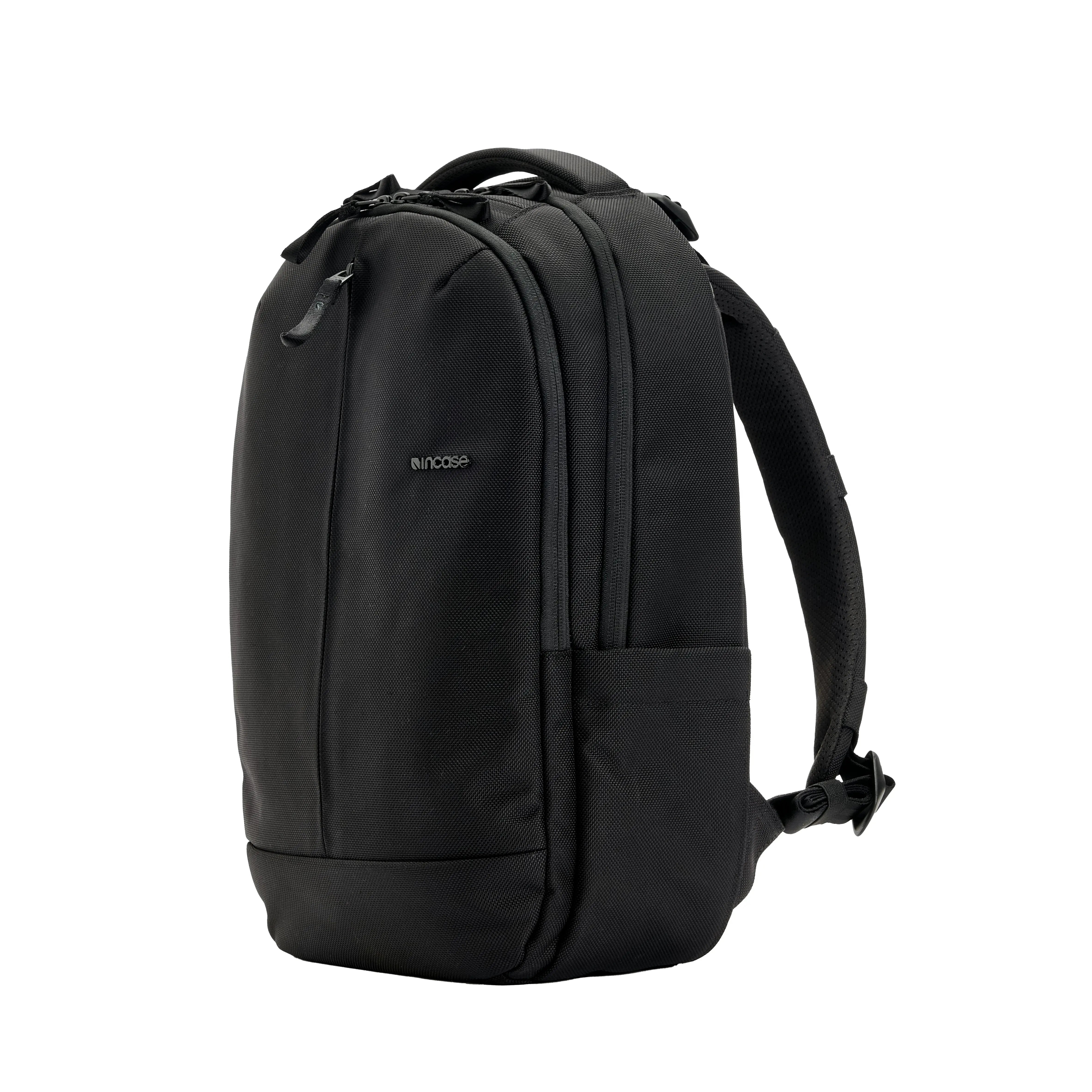 incase-tracks-backpack-18l-robuster-outdoor-rucksack-mit-cordura image 4