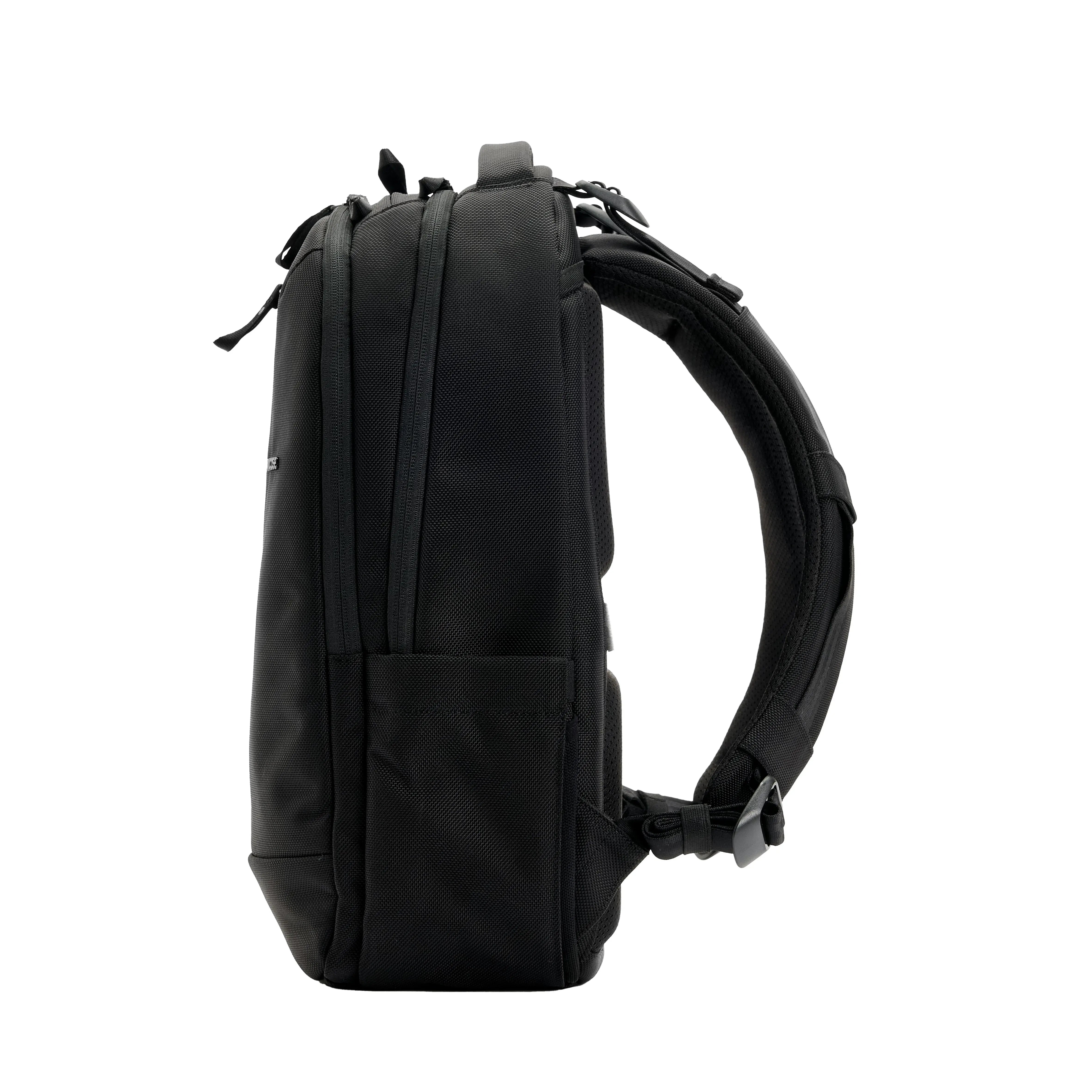 incase-tracks-backpack-18l-robuster-outdoor-rucksack-mit-cordura image 8