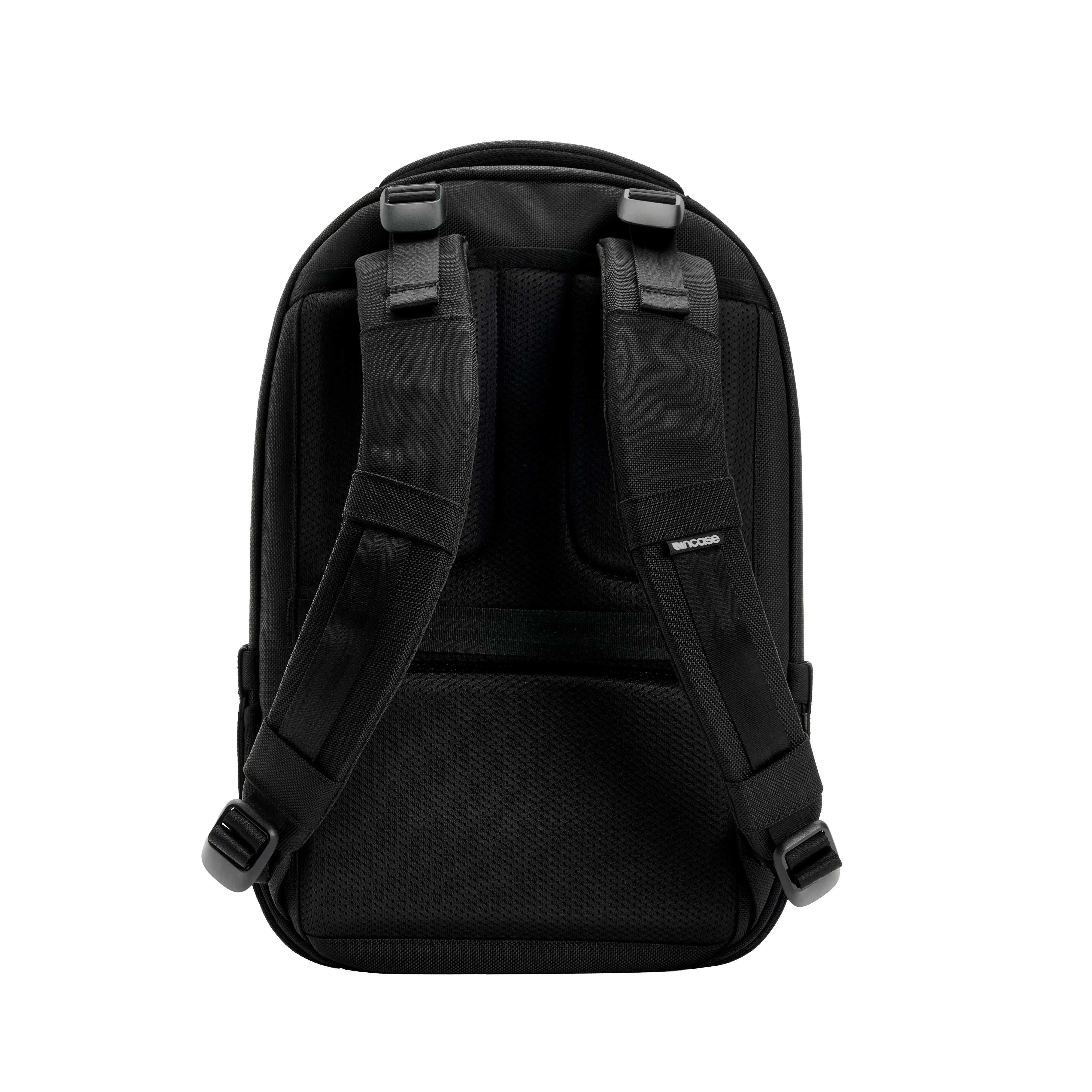 incase-tracks-backpack-18l-robuster-outdoor-rucksack-mit-cordura image 5