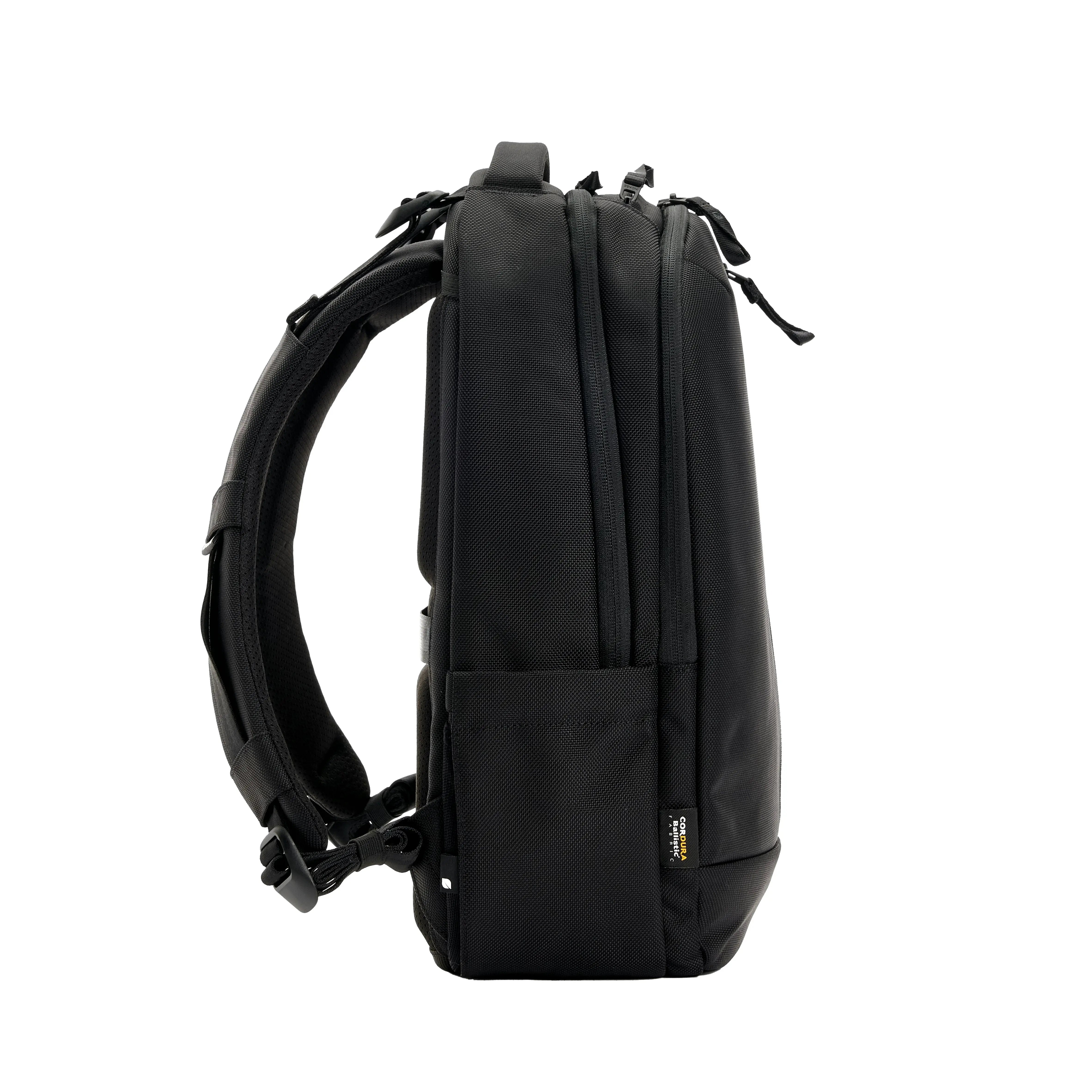 incase-tracks-backpack-18l-robuster-outdoor-rucksack-mit-cordura image 7