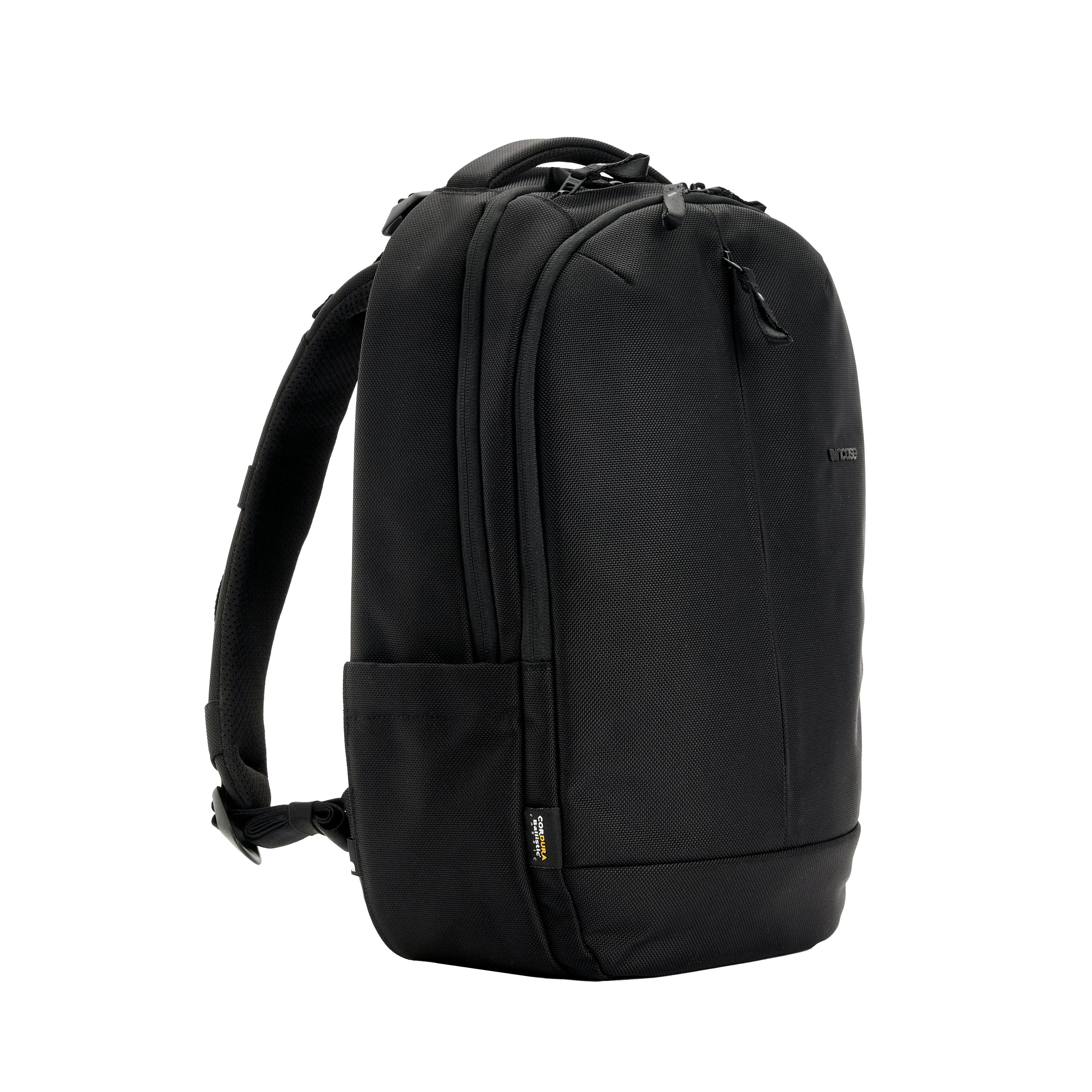 incase-tracks-backpack-18l-robuster-outdoor-rucksack-mit-cordura image 3