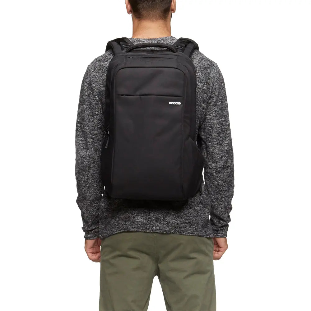 incase-icon-backpack-23l-laptop-rucksack-f-r-16-zoll-notebooks image 2