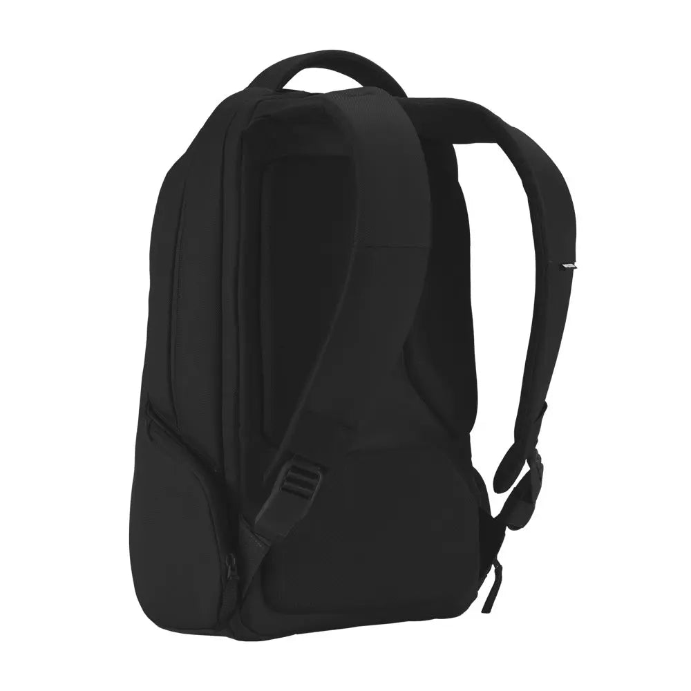 incase-icon-slim-backpack-19l image 6