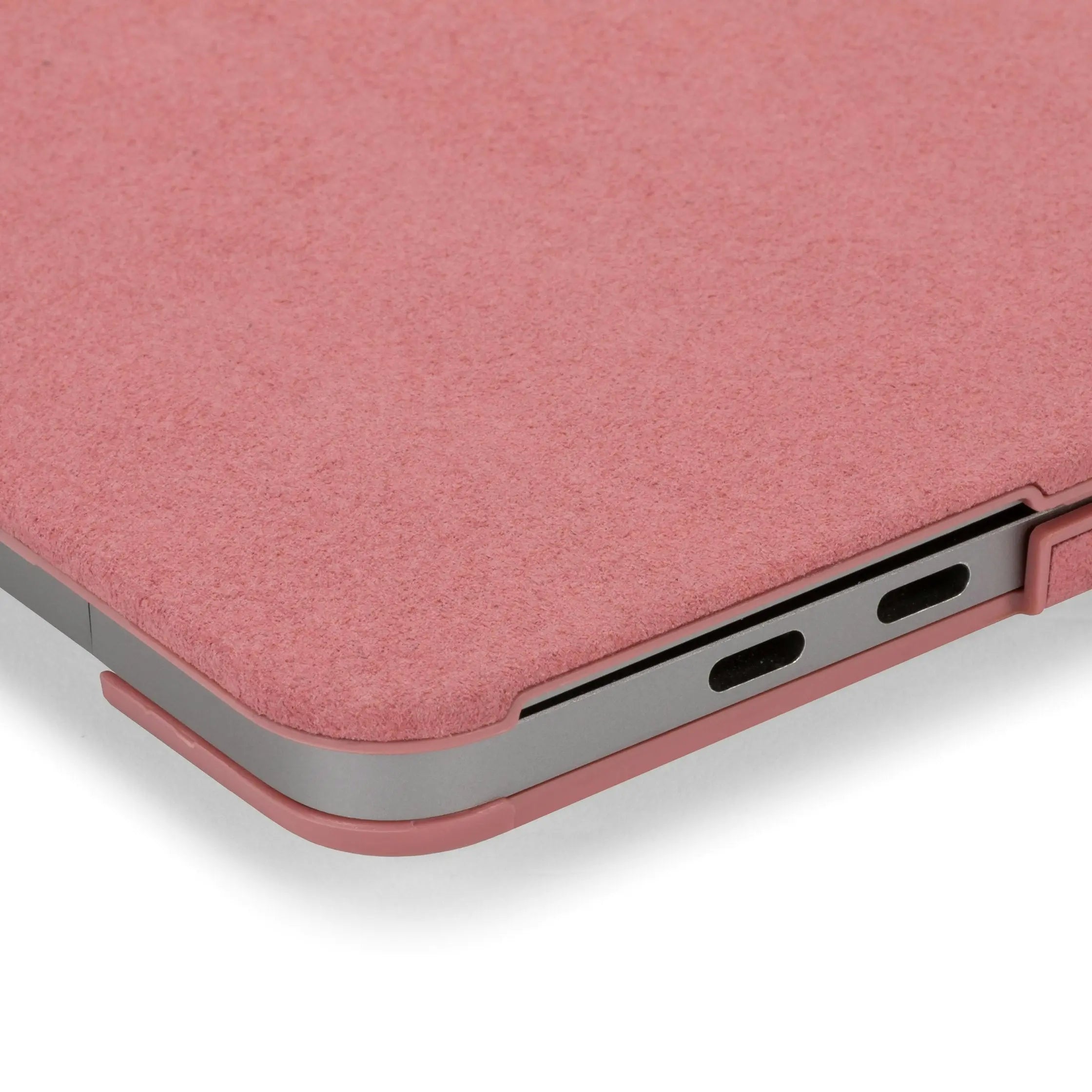 incase-textured-hardshell-mit-nanosuede-f-r-macbook-pro-15 image 5