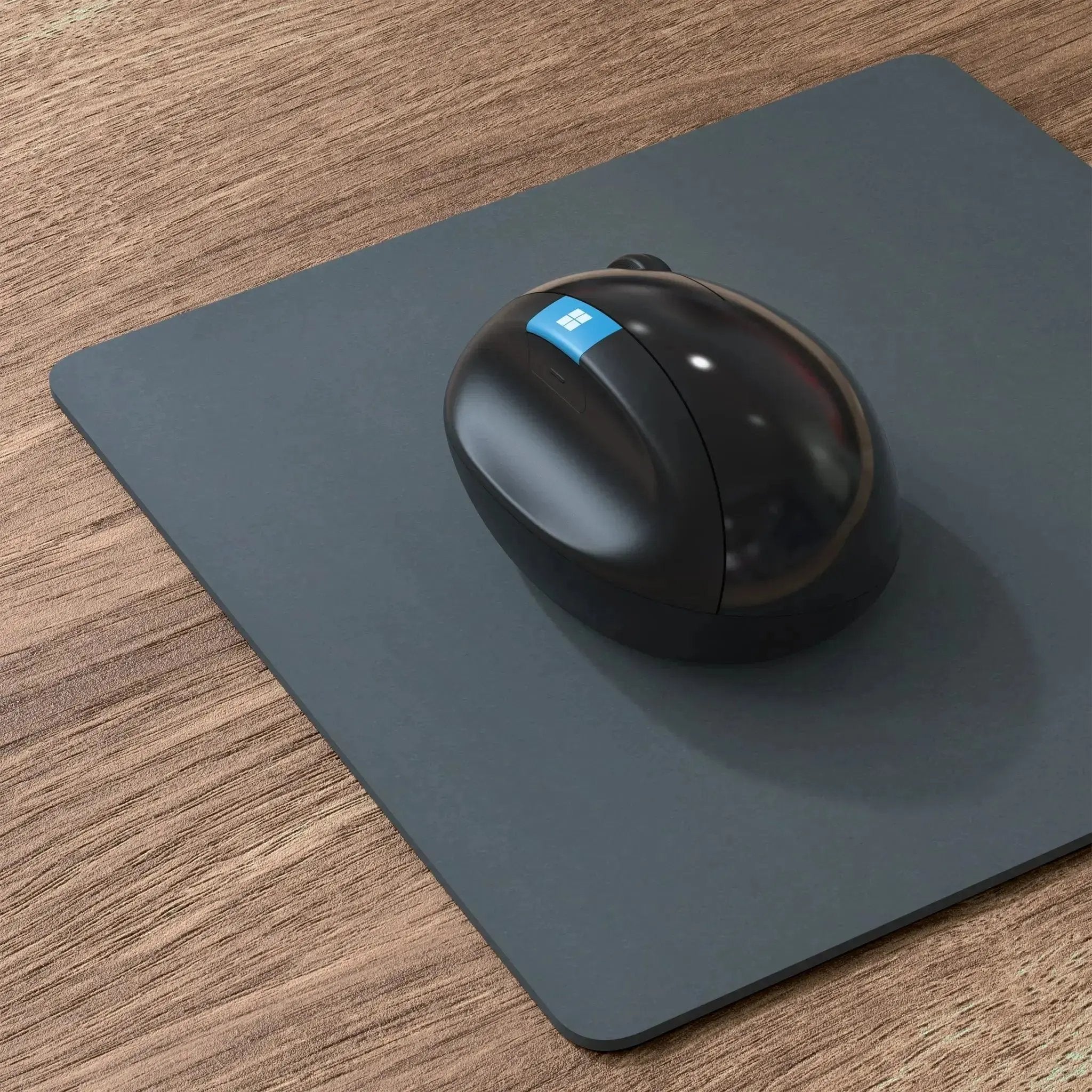 incase-designed-by-microsoft-sculpt-ergonomic-mouse image 2