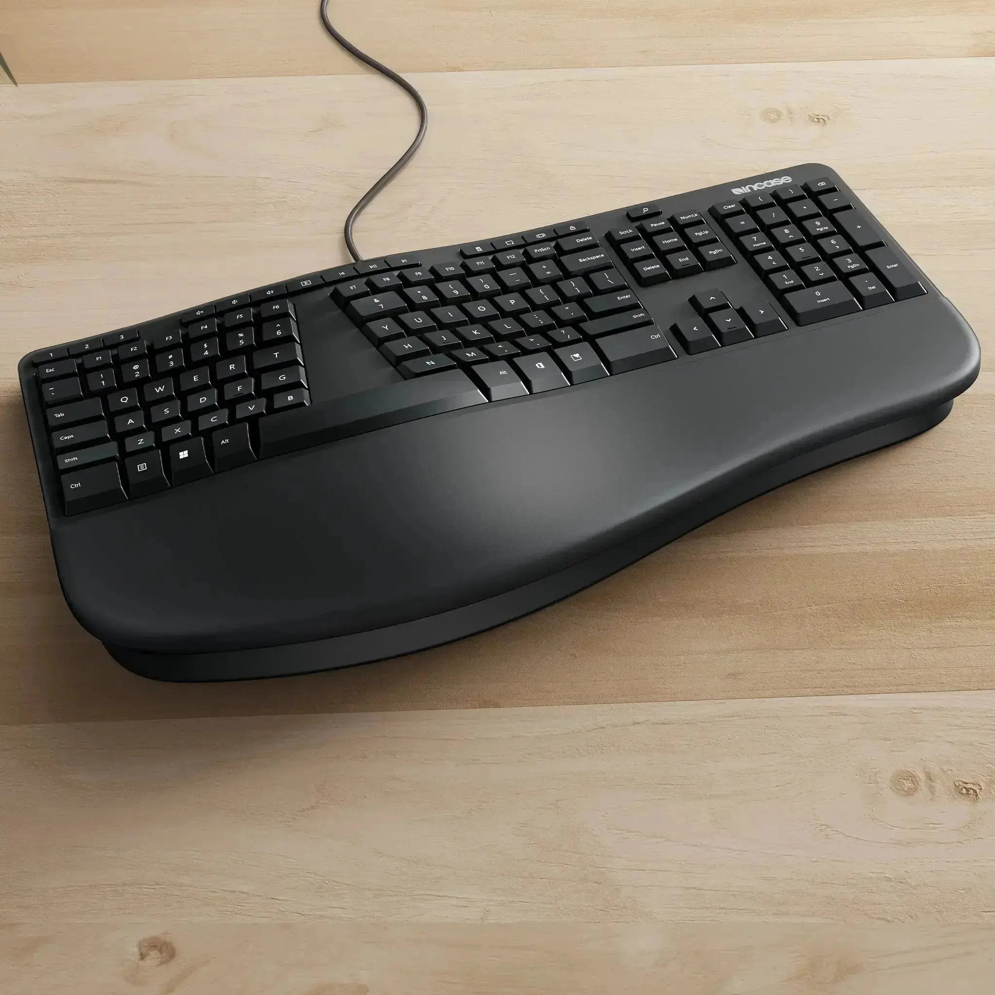 incase-designed-by-microsoft-ergonomic-keyboard-mit-copilot-taste image 2