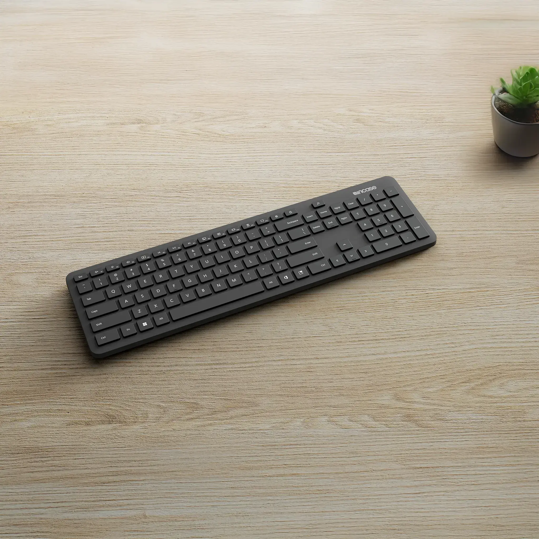 incase-designed-by-microsoft-bluetooth-keyboard image 2